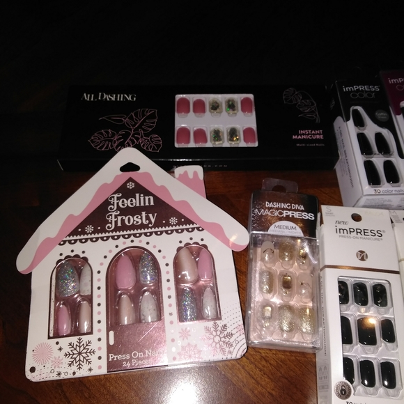 🆕⭐ Bundle of 23 Boxes Press on Nails - Picture 11 of 16